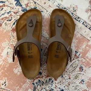Birkenstock Gizeh in mocha size 38